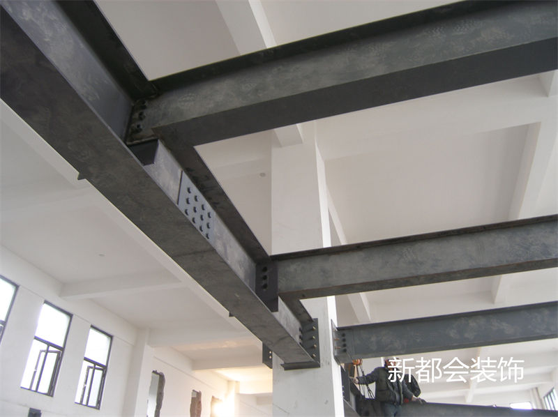 鋼結構施工